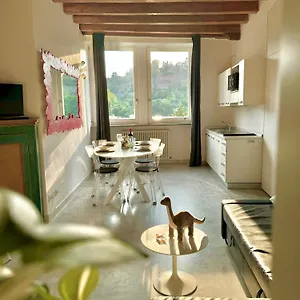 https://casa-sulle-mura-romane.it-lombardy.com